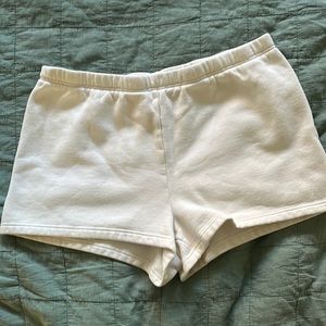 TNA cozy fleece perfect high rise sweat shorts — ARITZIA